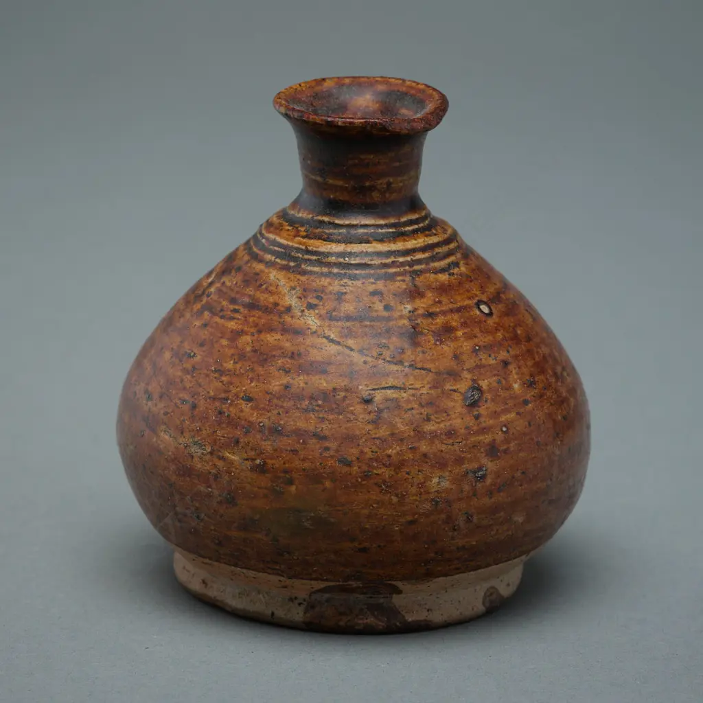 Stoneware bottle – Sawankhalok - c.15thC, Image 1++
